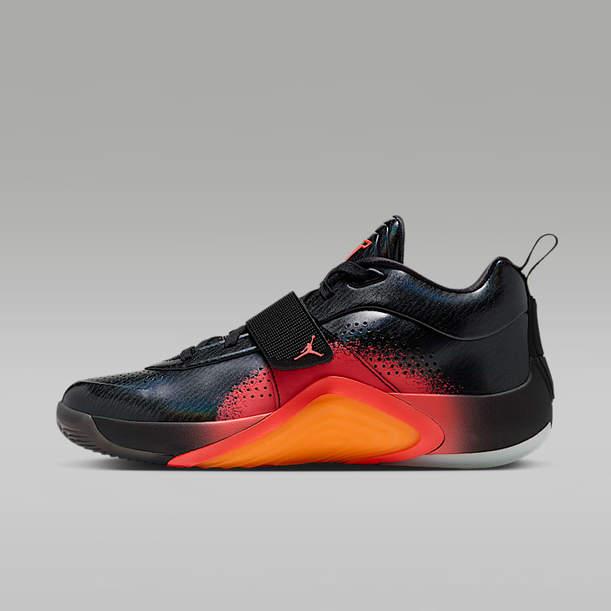Twelve Time EP Men's Basketball Shoes. Nike JP
